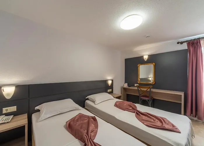 Laden Hotel 3*