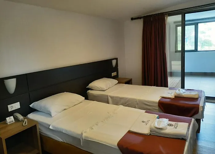 Hotel Laden 3*